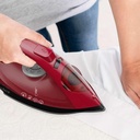 Plancha De Vapor Antiadherente Oster Durable Roja - P5012 Color Rojo