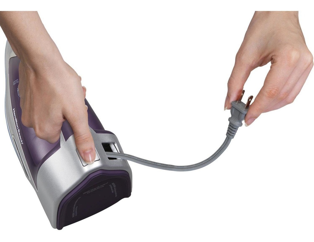 Plancha De Vapor Hamilton Beach 19803r Cable Retractil Color Morado