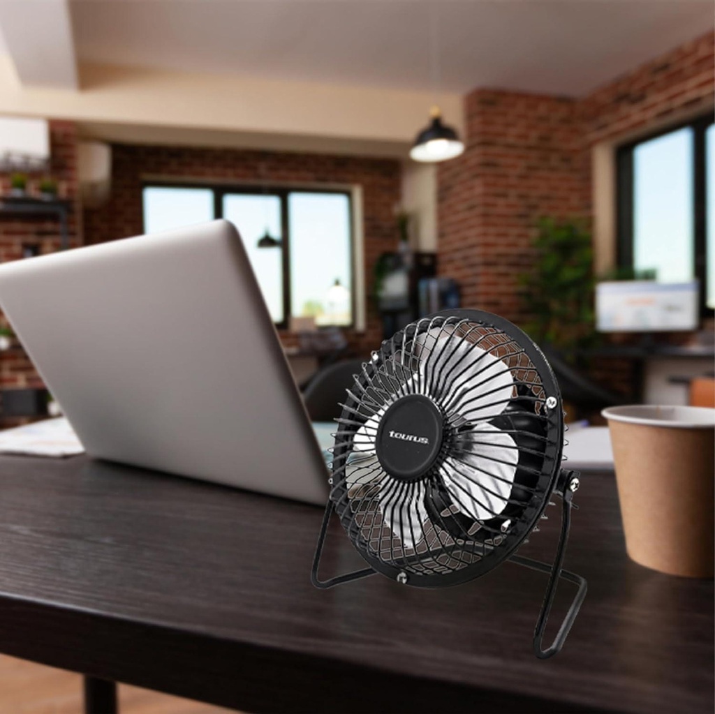 Ventilador De Escritorio 4 Taurus Mini, Metálico, Usb Color De La Estructura Negro Color De Las Aspas Plateado